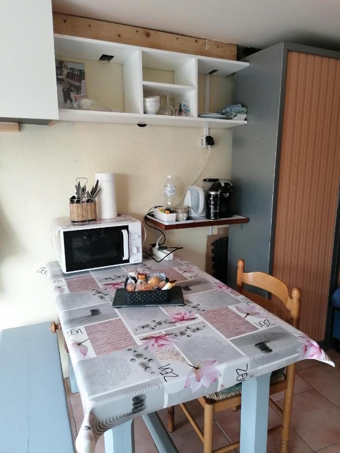 Chambre d'hôtes Bleigny-le-Carreau Extérieur photo